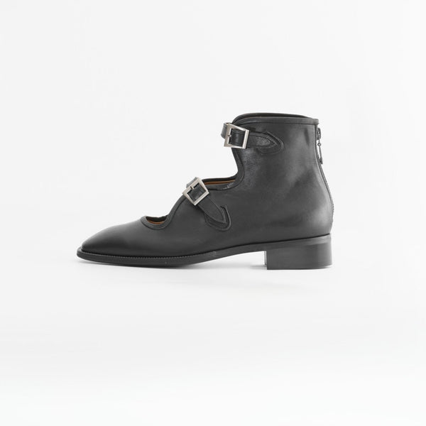 FOLKLAND_smooth black(black sole)