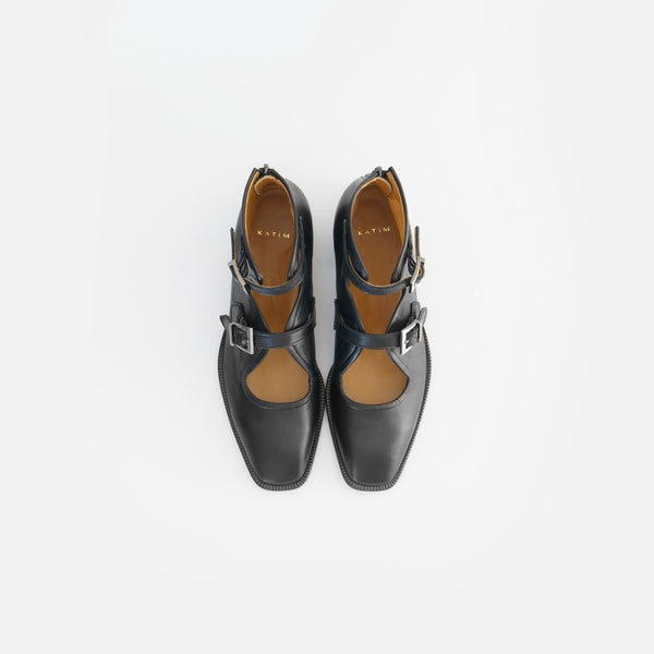 FOLKLAND_smooth black(black sole)