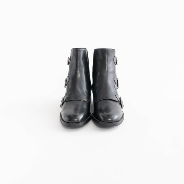 DERBY_black