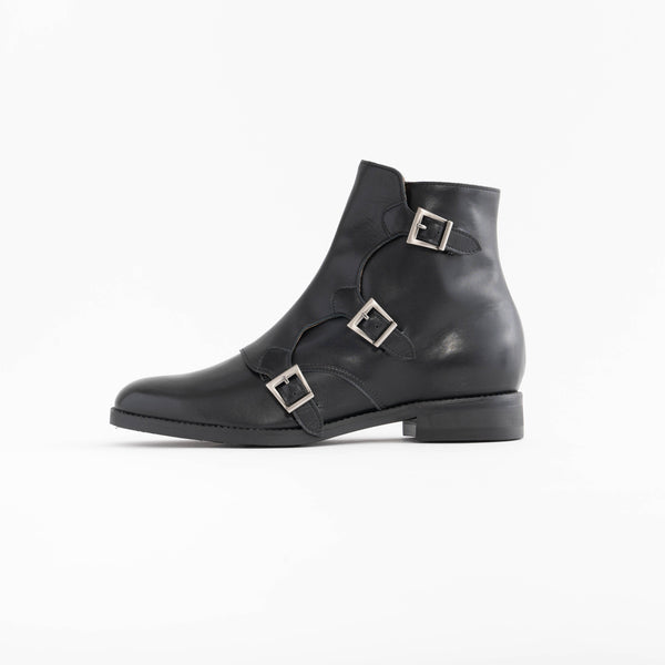 DERBY_black