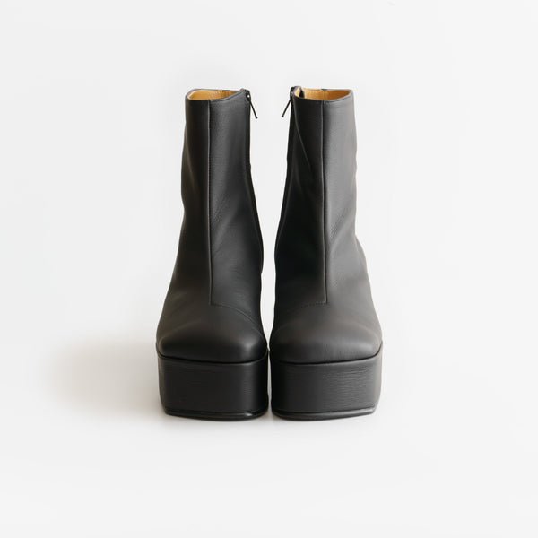 WOLVES_matte black