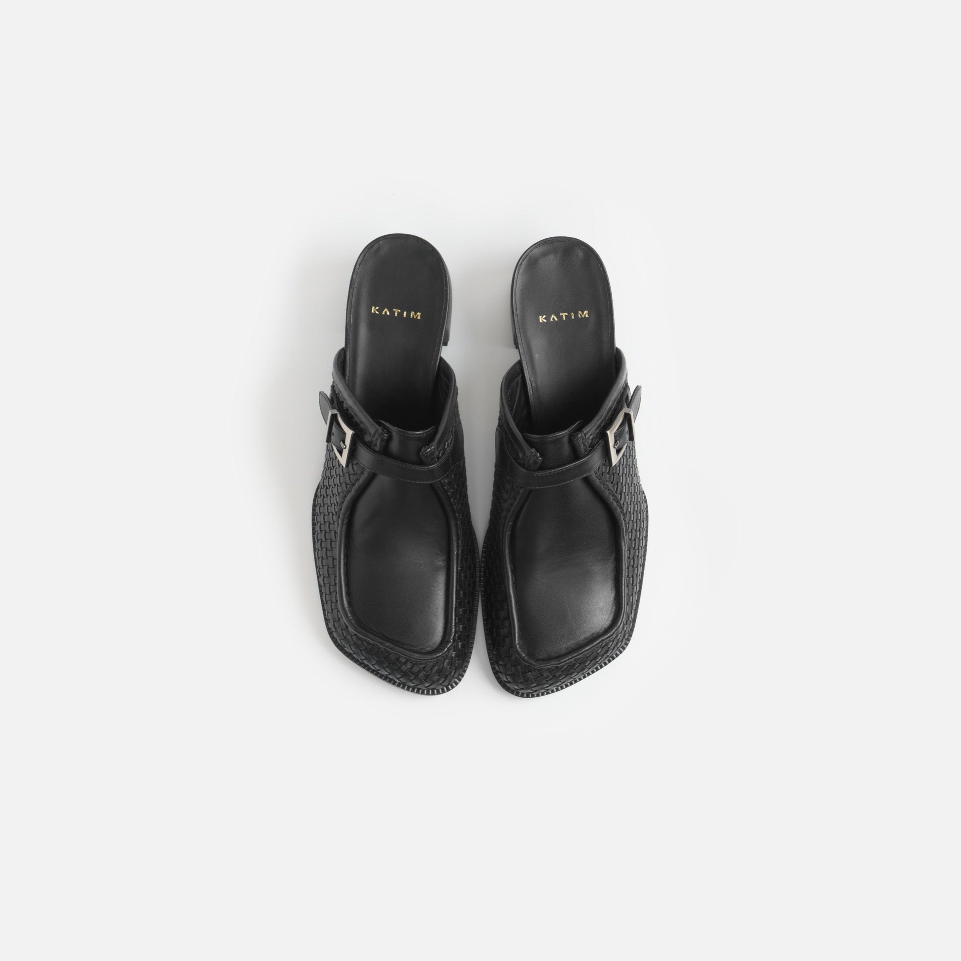 NEWTON_black