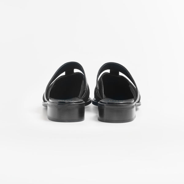 WATERLOO_black