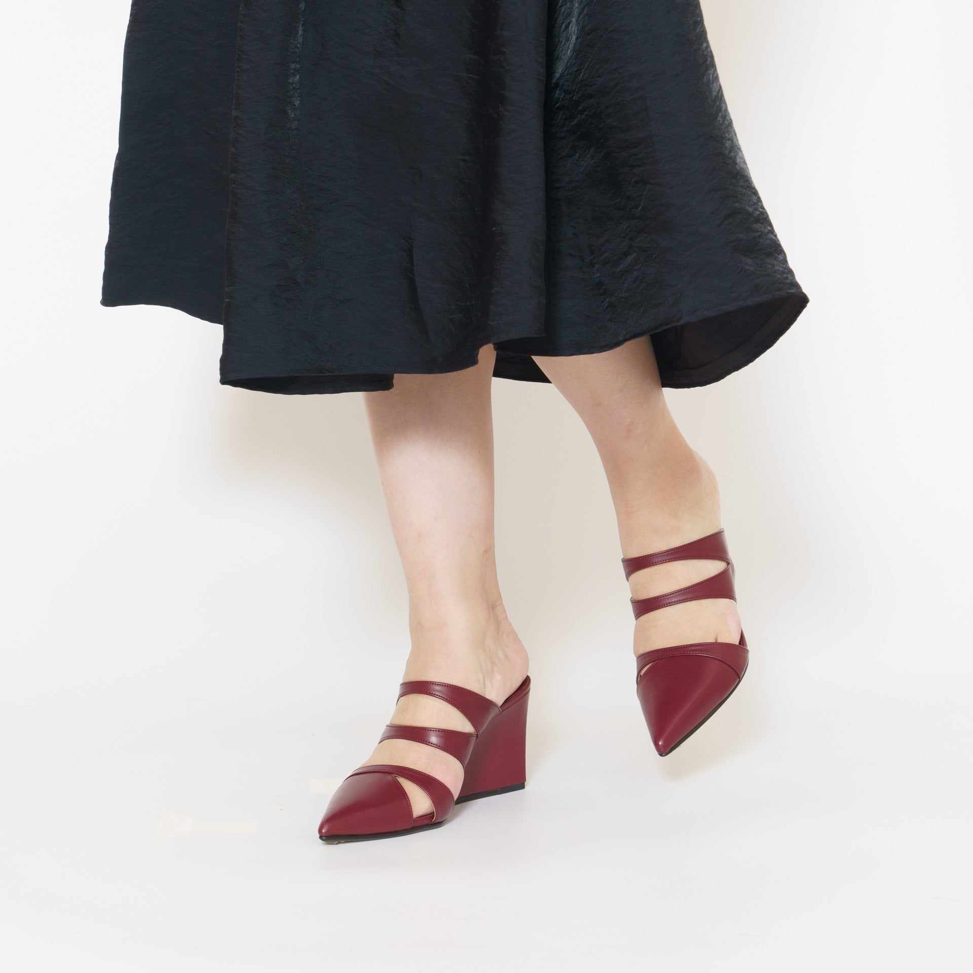 KATIM ワインレッド レザー パンプス KATIM ワインレッド レザー パンプス