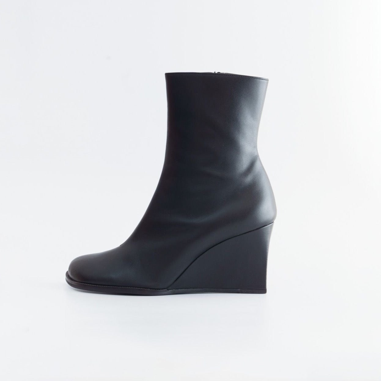 TOYNBEE WEDGE_black